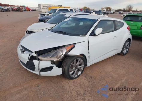 2016 Hyundai Veloster z USA, uszkodzony, nr VIN KMHTC6AD1GU288392